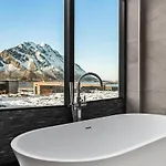 Lofoten Luxury With Seaview Sauna And Jacuzzi Tatil Evi Kleppstad