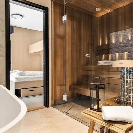 Lofoten Luxury With Seaview Sauna And Jacuzzi 度假居