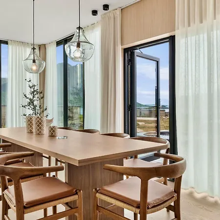 Lofoten Luxury With Seaview Sauna And Jacuzzi Kleppstad