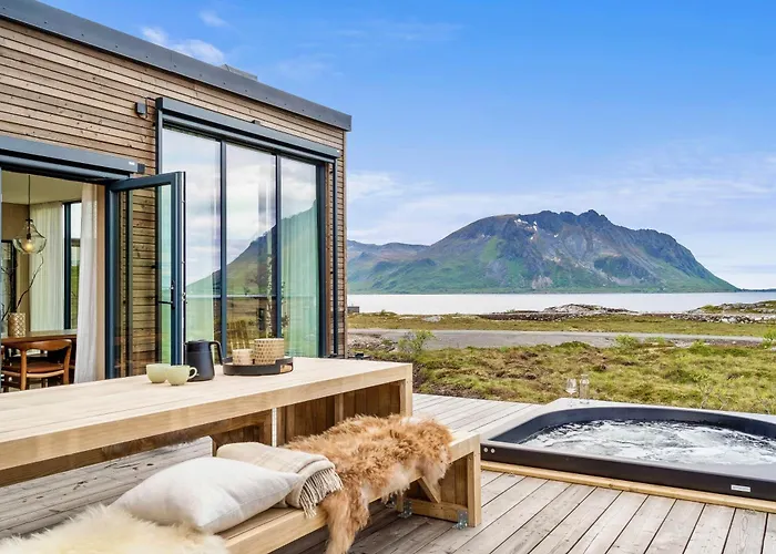 Casa de Férias Lofoten Luxury With Seaview Sauna And Jacuzzi *