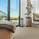 Lofoten Luxury With Seaview Sauna And Jacuzzi *