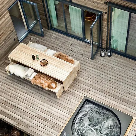 펜션 Lofoten Luxury With Seaview Sauna And Jacuzzi