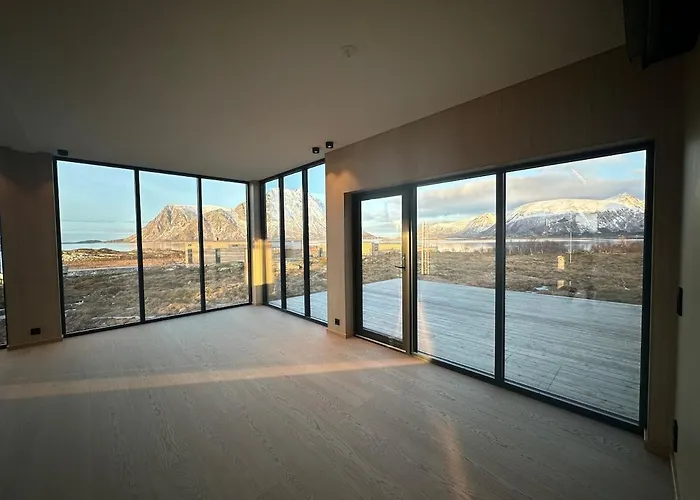 Lofoten Luxury With Seaview Sauna And Jacuzzi Hébergement de vacances Kleppstad